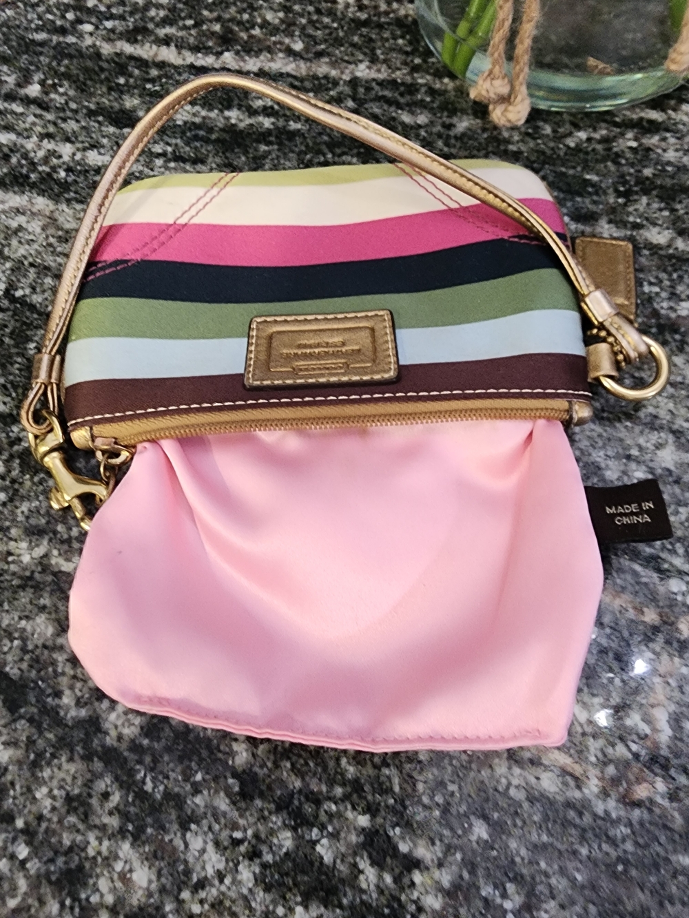 Coach Julia Legacy Stripe Wristlet – 6×4 - Picture 3 of 6